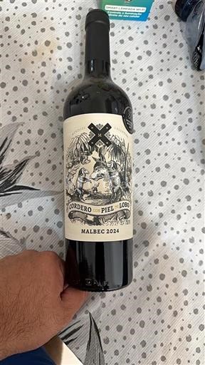 Rượu vang Rouge sec Cordero con Piel de Lobo 2024 Argentina Mendoza Không được chỉ định