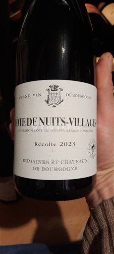 Burgundia Côte de nuits villages Domaine Domaines et Châteaux de Bourgogne 2023