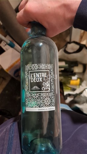 Rhônen laakso Nîmesin viinialue Terra Vitis L'Entre Deux 2023