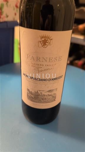 Abruzzo Montepulciano d'Abruzzo Farnese 2011