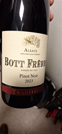 Alsacia Bott Frères Pinot Noir Tradition 2023