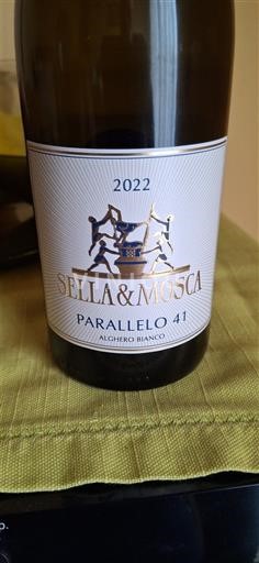 Sardinia Alghero Sella & Mosca Parallelo 41 2022