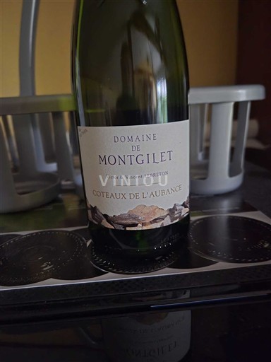 Loire Valley Coteaux de l'Aubance Domaine Montgilet 2022