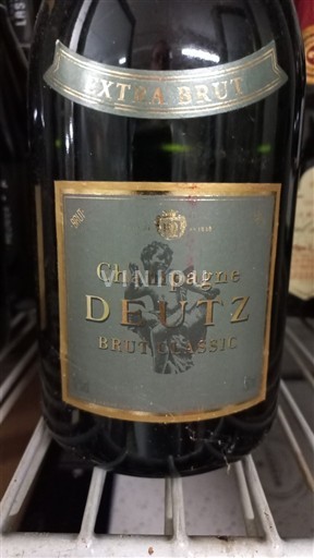 Champagne Deutz Brut Classic Extra Brut Non-Vintage