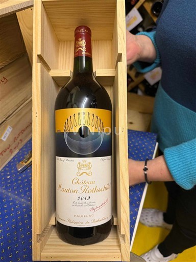 Bordeaux Pauillac Château Mouton Rothschild 2019