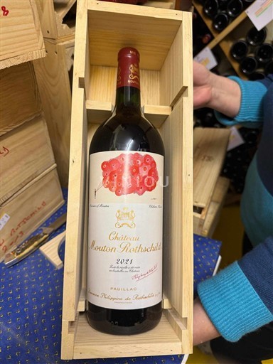 Bordeaux Pauillac Château Mouton Rothschild 2021