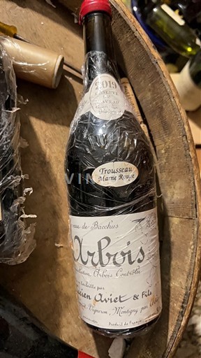 Žura Арбуа Lucien Aviet & Fils Trousseau Marne Rouge des geologues 2019