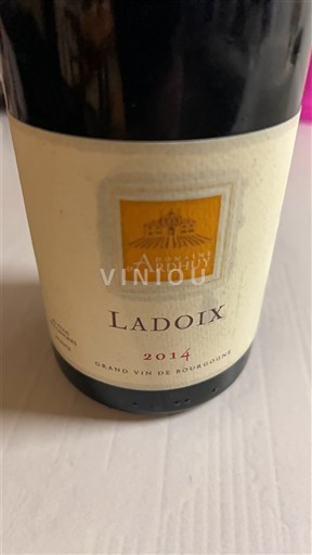 Burgundi Ladoix Domaine Ardhuy 2014