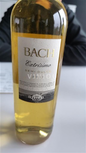 Katalonja Penedes Bach Extrísimo Semi Dulce 2011