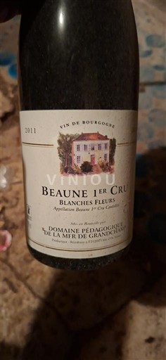 Bourgogne Beaune Premier Cru Domaine Pédagogique de la Mer de Grangeneuve Blanches Fleurs 2011