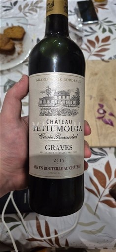 Bordo Гравес Château Petit Mouta Beauchal 2017