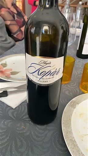 Villány Nespecificirano Tiffán's Xptér 2018