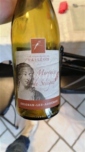 Рона долина Grinjan-le-Ademar Les Vignerons de Valléon Marquise de Sévigné 2023