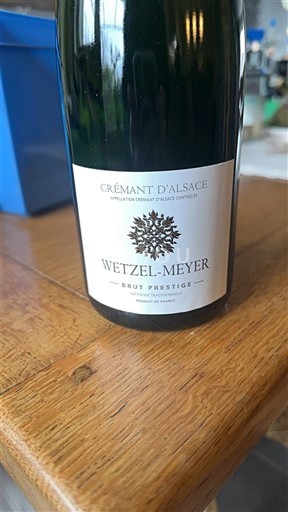Vin Effervescent Blanc brut Brut Prestige Wetzel-Meyer Non millésimé Frankrike Alsace Crémant d'Alsace AOC