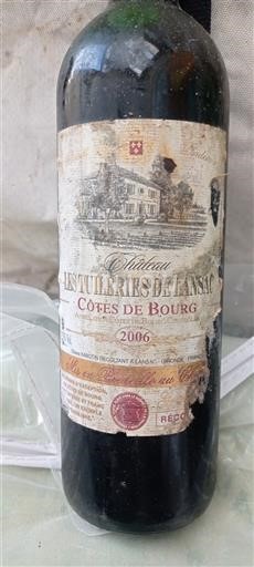 Vin Rouge sec Château Les Tuileries de Lansac 2006 Frankrike Bordeaux Côtes-de-bourg AOC