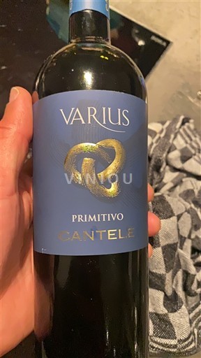 Vin Rouge sec Varius Primitivo Cantele Non millésimé Italia Puglia Salento IGT