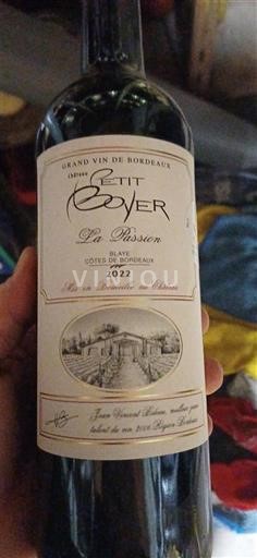 Vin Rouge sec La Passion Château Petit Boyer 2022 France Bordeaux Côtes-de-bourg AOC