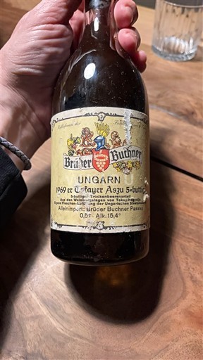 Токај Tokaj-Hegjajja Ungarische Staatskellerwi Brüder Buchner Tokajer Aszu 5-puttonyos 1969
