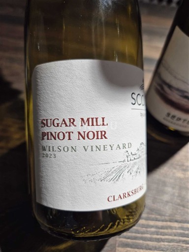 Kalifornijske AVA Кларксбург Wilson Vineyard Sugar Mill Pinot Noir 2023