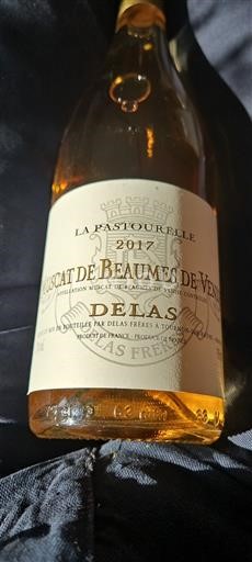 Lugina e Ronës Muscat i Baumes de Venisë Delas Frères La Pastourelle 2017