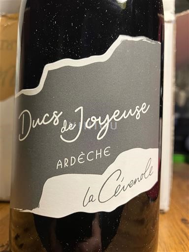 Alpe in reke Rona Ardeška. Cave La Cevenole Ducs de Joyeuses 2023