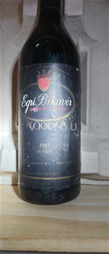 Viner Rouge sec Blood of Eger 1987 Ungarn Eger Egri Bikavér