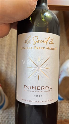 Vin Rouge sec Le Secret du Château Franc Maillet 2023 France Bordeaux Pomerol AOC