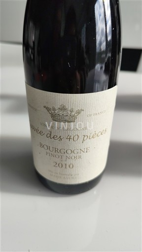 Viner Rouge sec Cuvée des 40 pièces 2010 Frankrike Burgund AOC