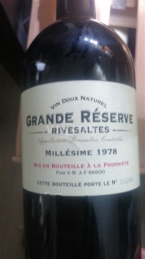 Вина Rouge doux Grande Réserve 1978 Francuska Rusijon Ривсалтес AOC