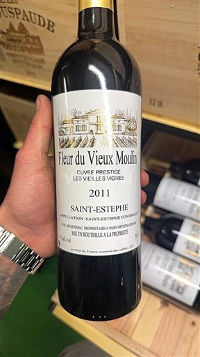 Bordoja Saint-Estèphe Fleur du Vieux Moulin Prestige Les Vieilles Vignes 2011