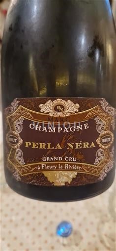 Šumivá vína Blanc brut Perla Nera Marc 2023 Francie Champagne Šampanské AOC Grand Cru