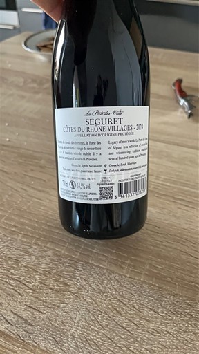 Rhônedalen Côtes-du-rhône-villages Séguret La porte des vents 2024