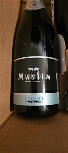 Piemont Alta Langa Piazzo Comm. Armando Massim Metodo Classico 2018