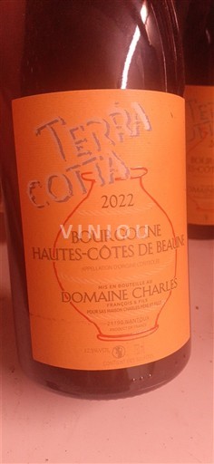 Вина Rouge sec Terra Cotta Domaine Charles 2022 Francuska Burgundija Високе обале Бонеа AOC